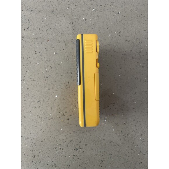 SONY SRF-8 Sports AM/FM Walkman Pocket Radio Untested / parts only - Picture 6 of 7